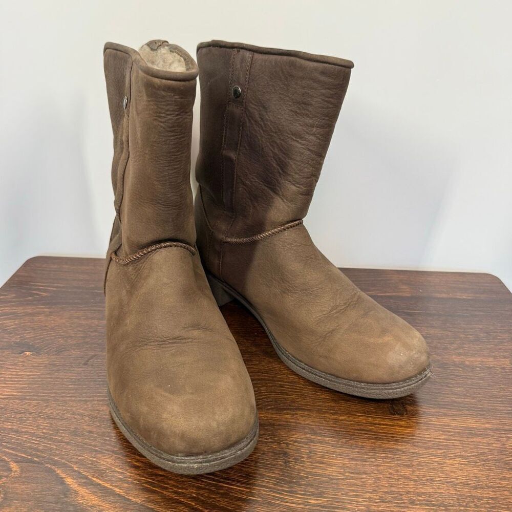 Abeo Women’s Burlington brown leather shearling lined boot size 10